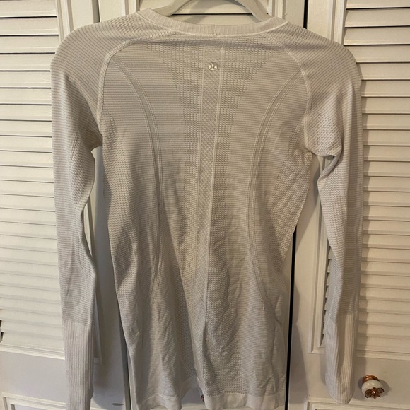 Lululemon Swiftly Tech long sleeve White Size 4 - Picture 2 of 2